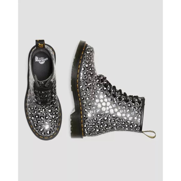 Dr. Martens NWOT 1460 Women's Gray Leopard Print Lace Up Boots Sz. US 8 - Picture 2 of 6